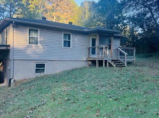 2370 Post Oak Rd, Camden, TN 38320