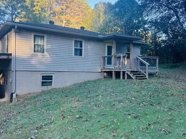 2370 Post Oak Rd, Camden, TN 38320