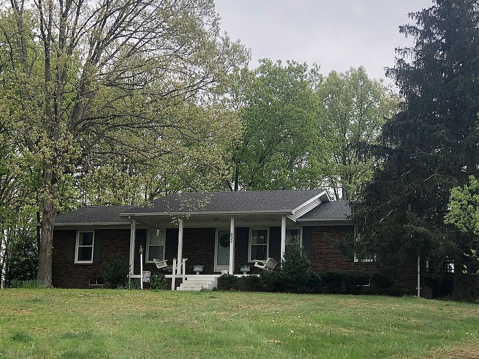2nd image of 695 Poplar Springs Rd