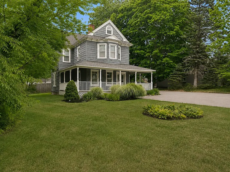 376 Montauk Hwy — Photo 20