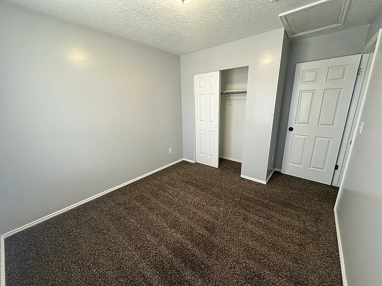 N 725 W — Photo 5