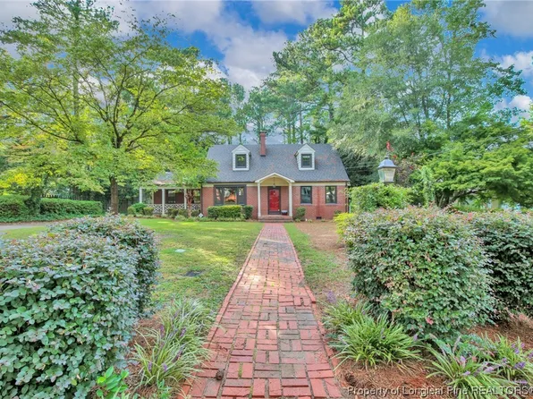 414 Vista Dr, Fayetteville, NC 28305