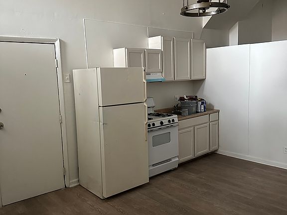 4th image of 4409 Germantown Ave #1F