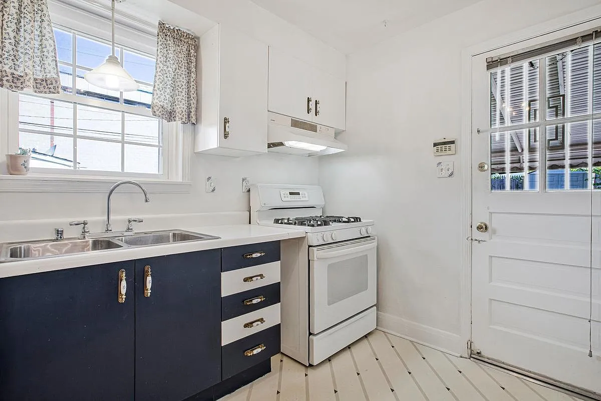 2 bed, 1464 sqft, $1,600 — Photo 3