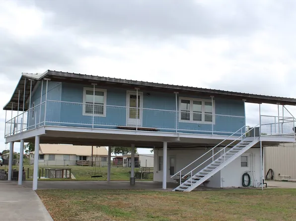 125 Lagarto Ferry Rd, Mathis, TX 78368