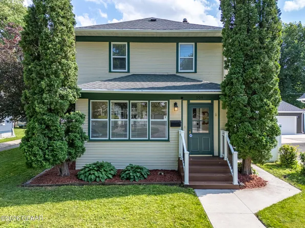 109 Fenton Ave, Grand Forks, ND 58203