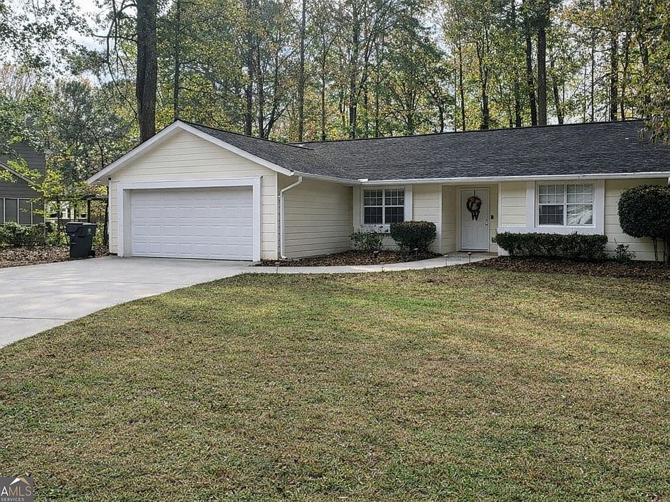 1st image of 303 Tamarac Trl