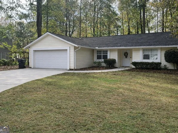 303 Tamarac Trl, Peachtree City, GA 30269