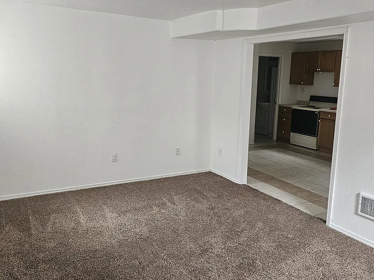 204 Lincoln St #1 — Photo 3