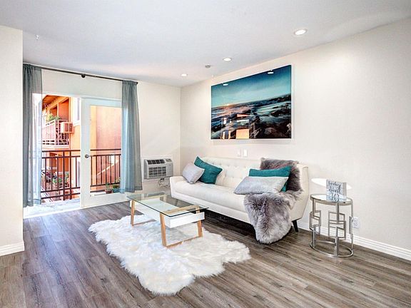 3rd image of 1855 Palm View Pl APT 216