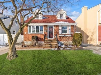 49 13th Ave, Mineola, NY, 11501
