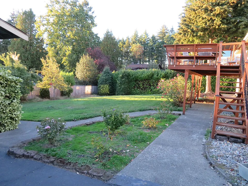 9947 Olson Rd NW