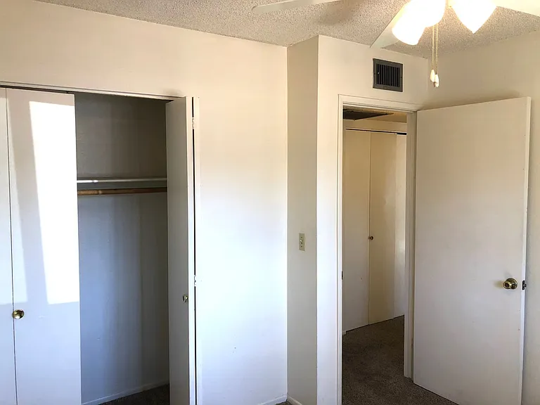 1943 Florence Ave — Photo 12