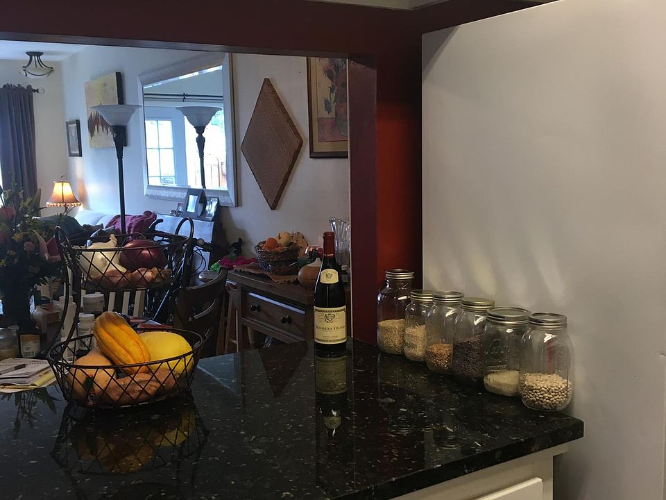 Pass through Kitchen with Granite Counters