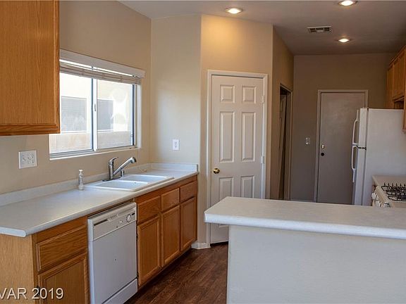4th image of 3149 Manti Peak Ave