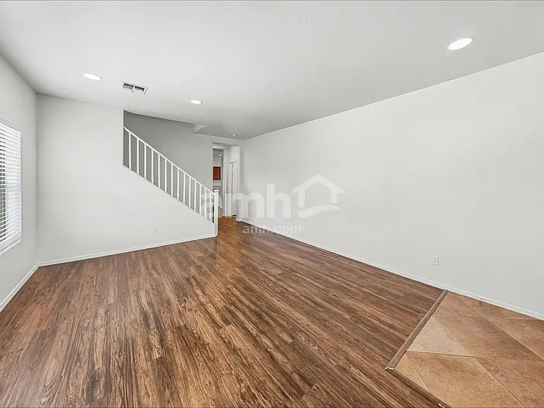 16600 N 176th Ln — Photo 8