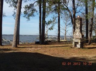 156 Shady Banks Beach Rd, Washington, NC 27889