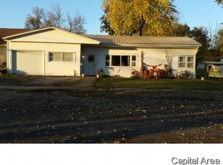 609 Pine St, Greenfield, IL 62044