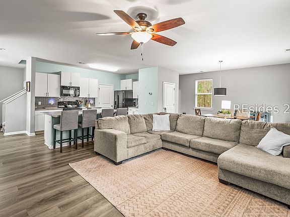 4th image of 56 Holly Hall Rd