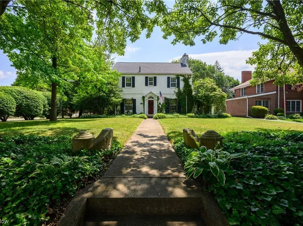 2412 University Ave NW, Canton, OH 44709