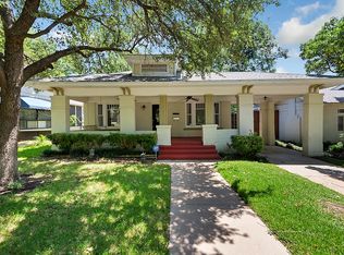 1415 Clover Ln, Fort Worth, TX 76107