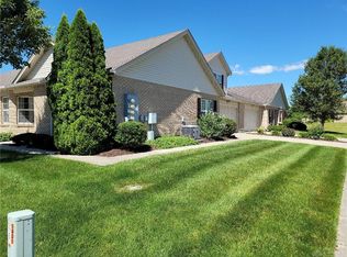 5030 Twin Lakes Cir, Clayton, OH