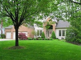 35460 Michael Dr, Solon, OH 44139