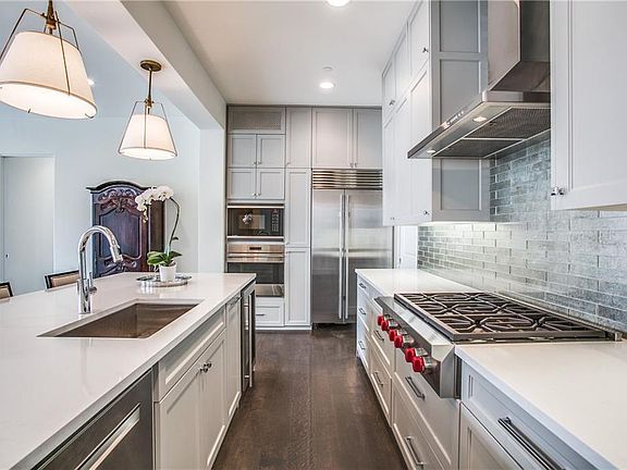 3rd image of 4502 Abbott Ave APT 204