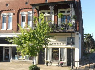 36 W Center St, Madisonville, KY 42431