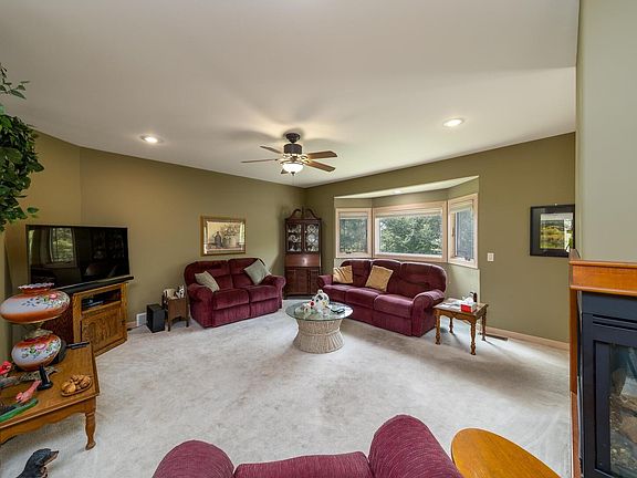4th image of 1613 Hickory Bend Ct