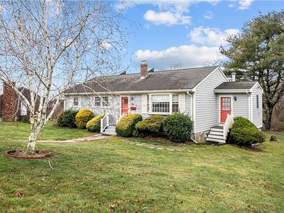 26 Pocahontas Dr, Middletown, RI, 02842