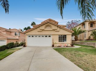 7158 Sunset Ln, Highland, CA 92346
