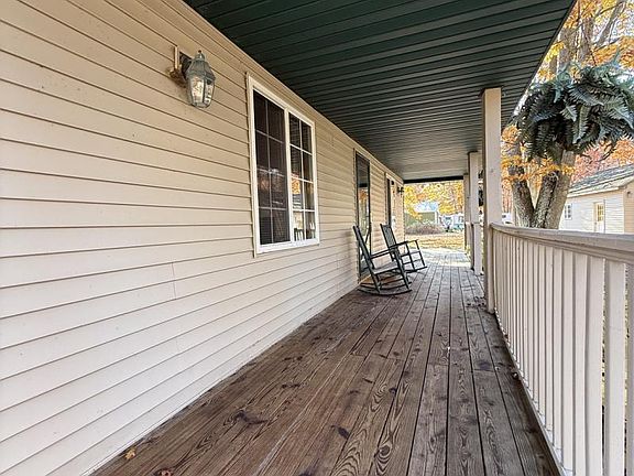 3rd image of 4795 Birch Acres Rd