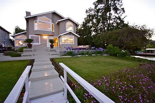 Spacious Lot