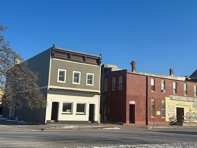 1st image of 107 W 1st St