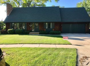 2502 Willow Rd N, Fargo, ND 58102