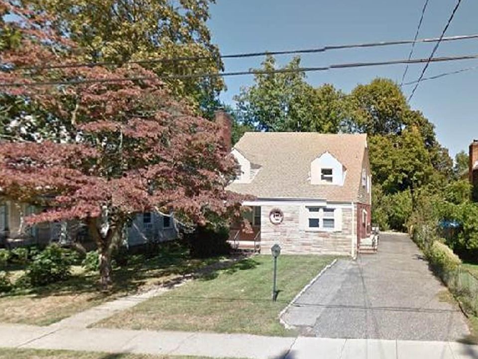 1st image of 14 Maple Ave APT 2