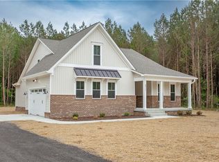 6911 Sunset Cove Ln, Gloucester, VA 23061
