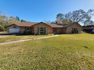 8 Kenny Ct, Alvin, TX 77511