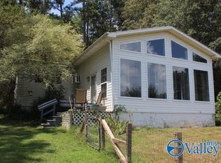 132 Winston Dr, Valley Head, AL 35989