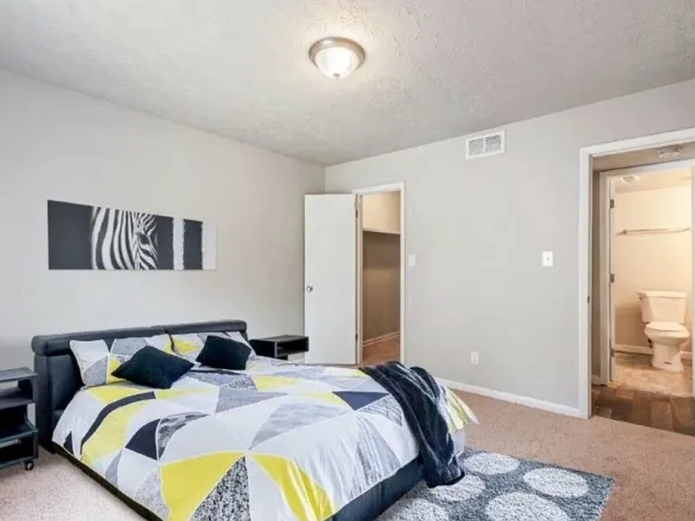 2571 Candler Rd — Photo 36