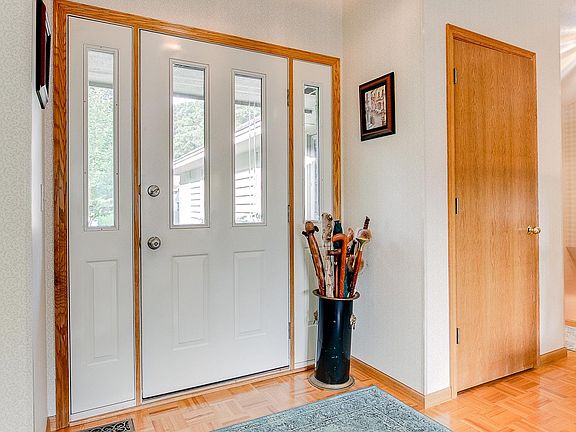 3rd image of 11865 Jenkins St NE
