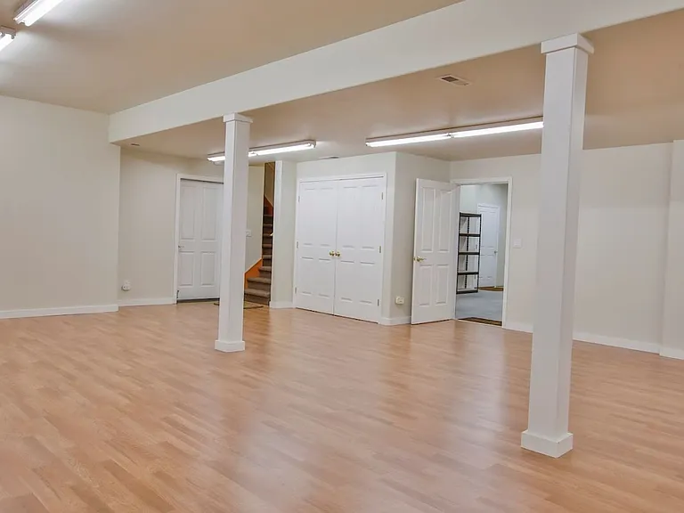 2385 Lake Forest Dr — Photo 41