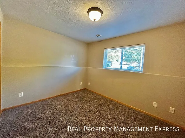 7636 S Rose Crest Ct — Photo 17