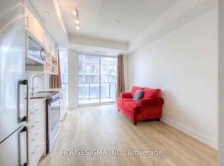 128 Fairview Mall Dr #317, Toronto, ON M2J 0E8