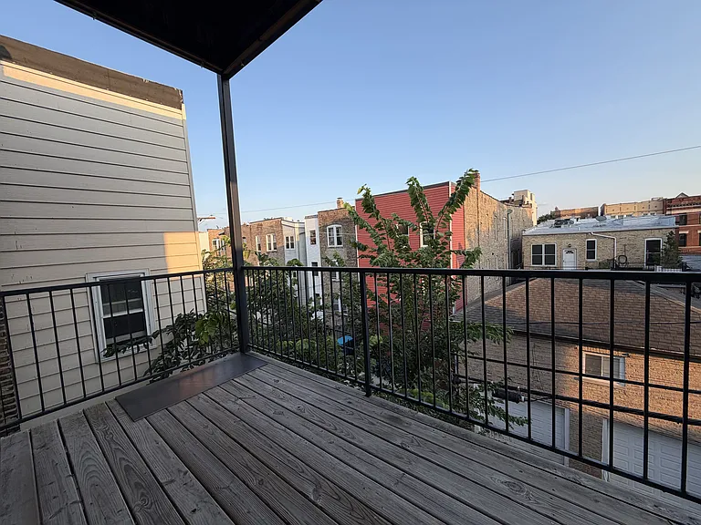 2553 W Cortez St #3R — Photo 10
