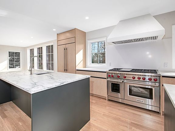 4th image of 2 Myrtledale Rd