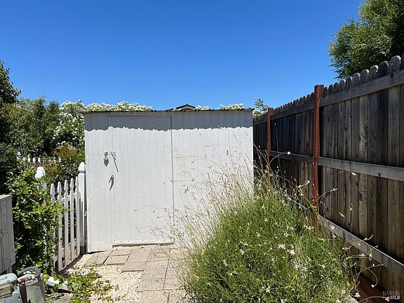 4th image of 708 Sequoia Drive