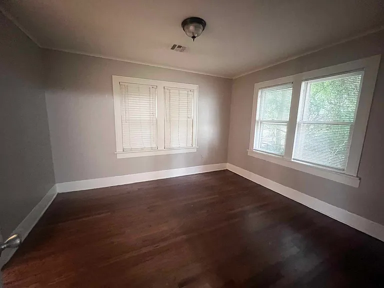 1432 NW 45th St — Photo 10