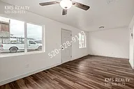 229 W Jacinto St — Photo 6